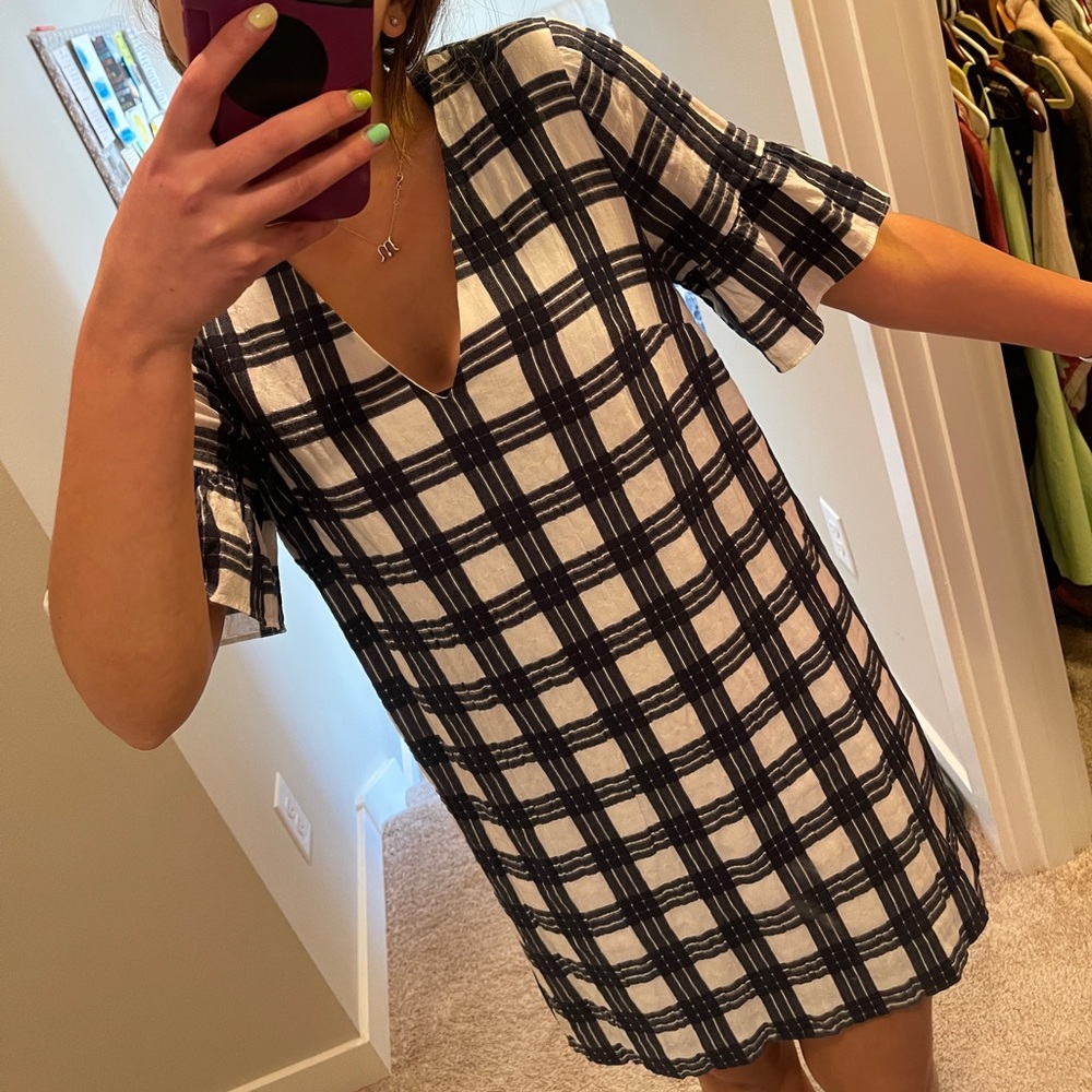 SOLD! Madewell Leighton Plaid Bell Sleeve Dress